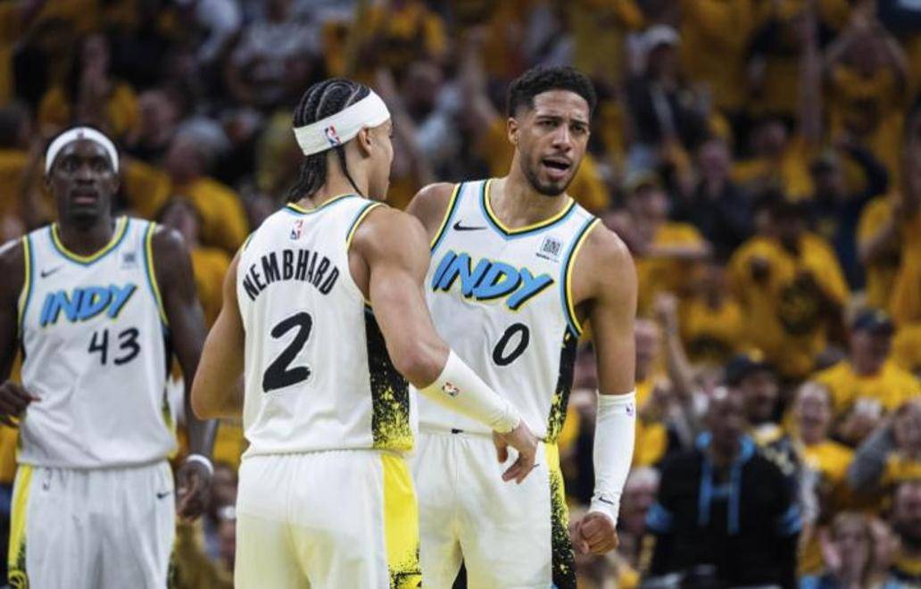 乐竟体育官方网站-关于里程碑夜纽约尼克斯战术微调，NBA季后赛集结日刷纪录，压力陡增，团队化学反应显著的信息